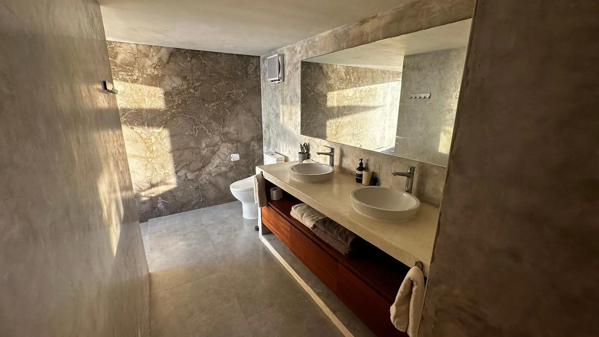 Villa Bingin High Tide Uluwatu 0*,  Indonesia
